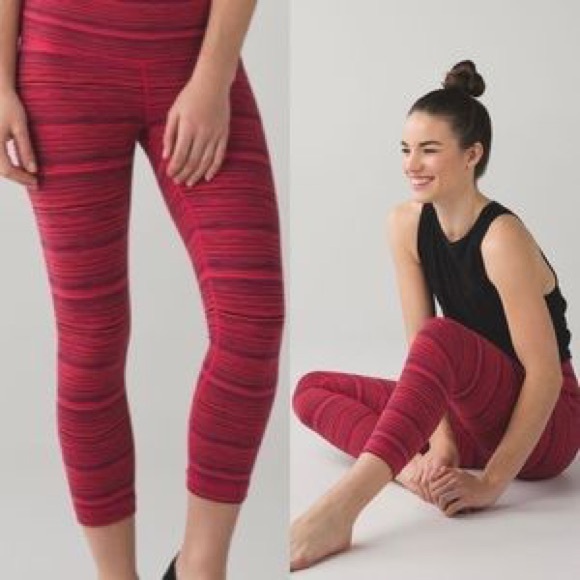 Sold Lululemon crop red leggings size 8 - Picture 4 of 5